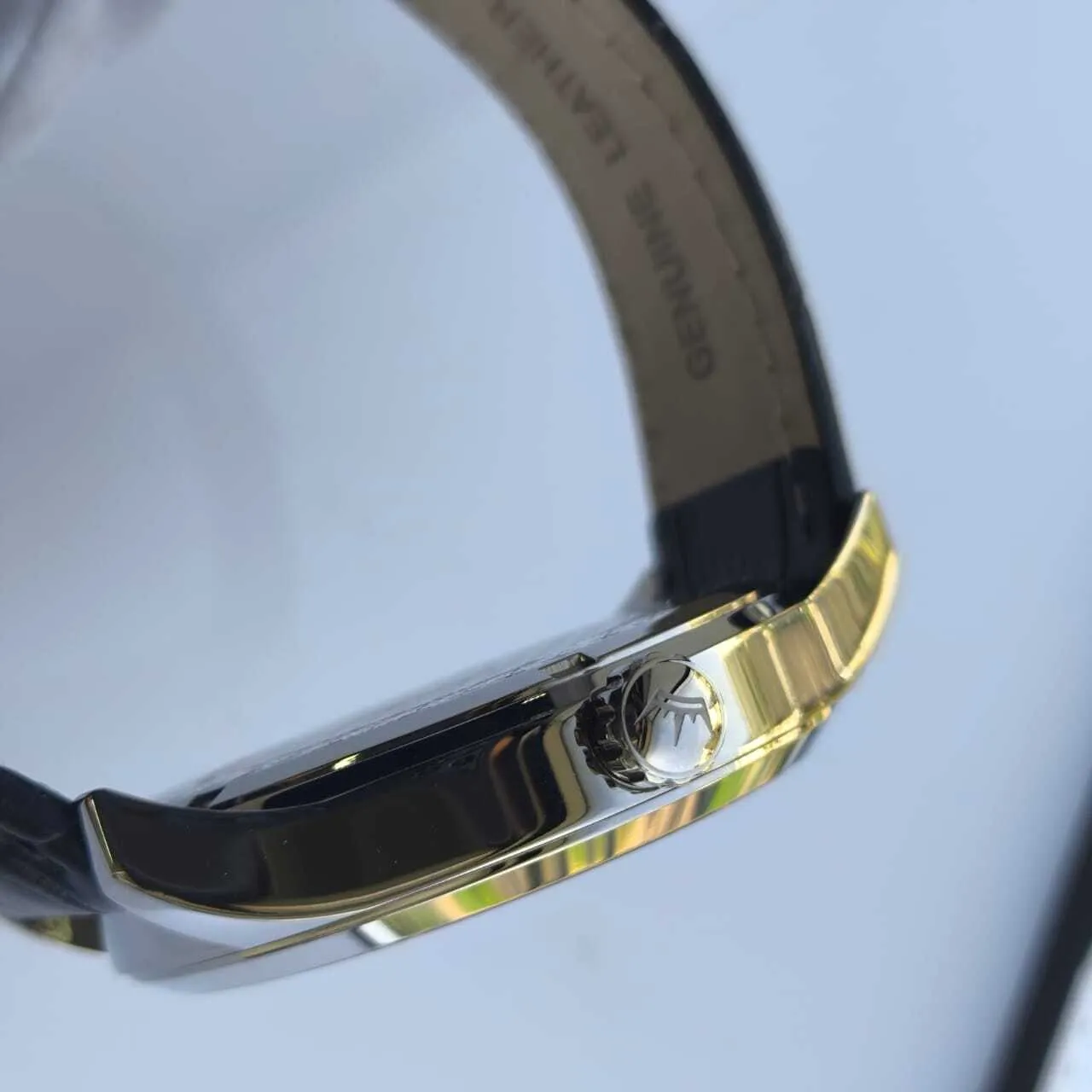 YOUNGER &amp; BRESSON HCC170802